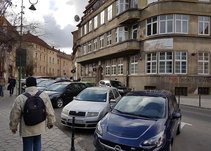 Apartment Dinicu - Location